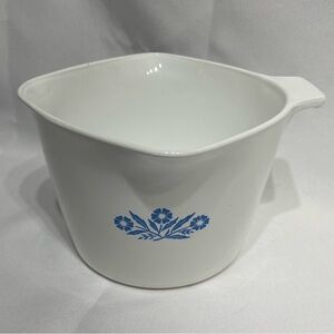 Vintage Corning Ware Blue Cornflower Saucemaker 32 ounces Excellent Condition